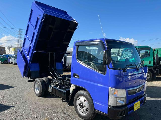 キャンター ３ｔ積み深ダンプ　５速ＭＴ　荷台容積５．４立米　３ｔ積み土砂禁ダンプ　５速ＭＴ　車検Ｒ８年１０月２６日　塗装済み車両　ＥＴＣ付　荷台内寸長３０５幅１６０高１１１ｃｍ　容積５．４立米　リヤ観音開き　車両総重量６１８５キロ（29枚目）