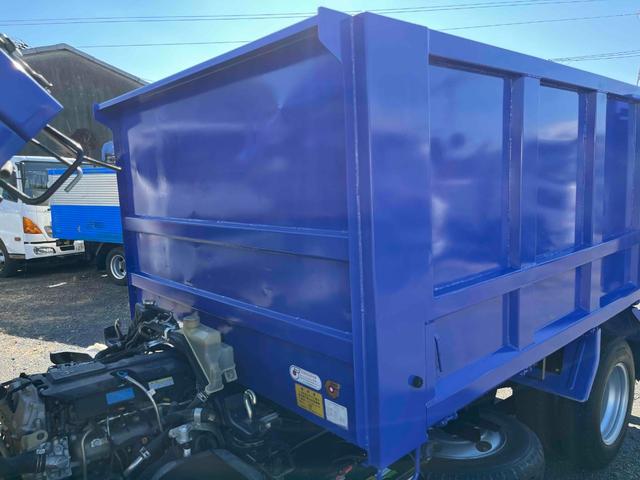 キャンター ３ｔ積み深ダンプ　５速ＭＴ　荷台容積５．４立米　３ｔ積み土砂禁ダンプ　５速ＭＴ　車検Ｒ８年１０月２６日　塗装済み車両　ＥＴＣ付　荷台内寸長３０５幅１６０高１１１ｃｍ　容積５．４立米　リヤ観音開き　車両総重量６１８５キロ（40枚目）