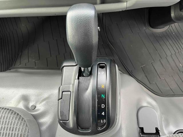 トヨエース 跳ね上げゲート蓋ワイド超々ロング２．８５ｔ積アルミバンＡＴ　ワイド超々ロングアルミバン　ＡＴ車　社外ナビ　ＥＴＣ　バックカメラ　荷台内寸長５６５幅２０８高１９８ｃｍ　荷台床面鉄板敷き　ラッシングレール２段　極東製跳ね上げパワーゲート付　タイヤ山７分（44枚目）