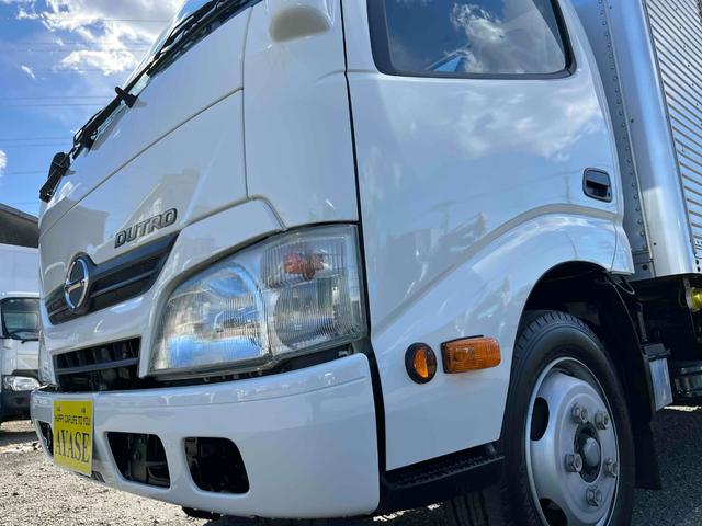デュトロ 跳ね上げゲート蓋２．９５ｔ積み標準ロングアルミバンＡＴ　２．９５ｔ積み標準ロングアルミバン　４Ｌディーゼルターボ　ＡＴ車　車検Ｒ９年１月１３日　跳上パワーゲート蓋　助手席側サイド扉付　ラッシングレール２段　車両総重量６４４５キロ（25枚目）