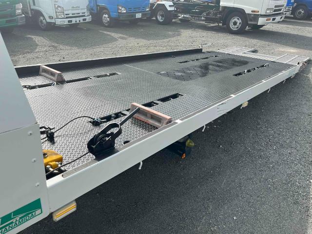 ダイナトラック ワイド超々ロング３．５ｔ積セーフティーローダー　花見台　ワイド超々ロング３．５ｔ積セーフティーローダー　４Ｌディーゼルターボ　６速ＭＴ　花見台製ＳＦ２１ＦＢ　荷台内寸長５７０幅２０８ｃｍ　電動ウインチ　ラジコン付　リヤアルミあおり　車両総重量７８３５キロ（8枚目）