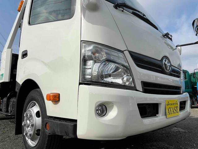 ダイナトラック ワイド超々ロング３．５ｔ積セーフティーローダー　花見台　ワイド超々ロング３．５ｔ積セーフティーローダー　４Ｌディーゼルターボ　６速ＭＴ　花見台製ＳＦ２１ＦＢ　荷台内寸長５７０幅２０８ｃｍ　電動ウインチ　ラジコン付　リヤアルミあおり　車両総重量７８３５キロ（26枚目）