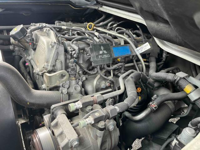 キャンター ２ｔ積跳ね上げゲート付Ｗキャブ冷蔵冷凍車　ワイド７人乗り　２ｔ積ワイドＷキャブ冷凍冷蔵車　７人乗り　デュアルＡＴ　東プレ低温ー３０℃仕様　荷台内寸長３３５幅１９４高１８５ｃｍ　床面ステンレス加工　ラッシングレール３段　極東製跳上ゲート付　リヤ観音開き（16枚目）