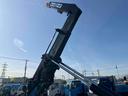 ３．９５ｔ積アームロール新明和Ｗシリンダー　フルキャブＭＴ　３．９５ｔ積み脱着装置付コンテナ専用車　７．１６Ｌディーゼルターボ　５速ＭＴ　フルキャブ車　塗装済み　新明和製アームロール　ＣＣＡ４－４０　ツインホイスト　タイヤ山８分　車両総重量７９６５キロ（33枚目）