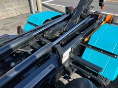 シリンダー、ホース類からの作動油漏れ見受けられません！ 6