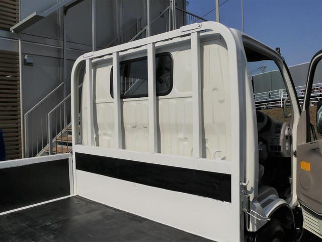 超低床2t10尺ディーゼルターボ平ボディ準中型免許5速MT車(2枚目)