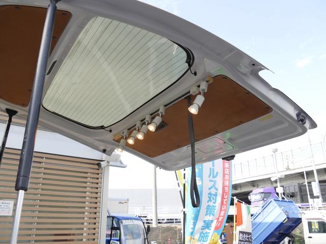 SロングDX 移動販売車 キッチンカー 8ナンバー加工車 ガソリン NOXPM法適合車 リンナイ大型オーブン付2層シンク付水道蛇口2個付 加工室運転室仕切有 普通免許AT 3人乗 100V-1500Wインバーター付(17枚目)
