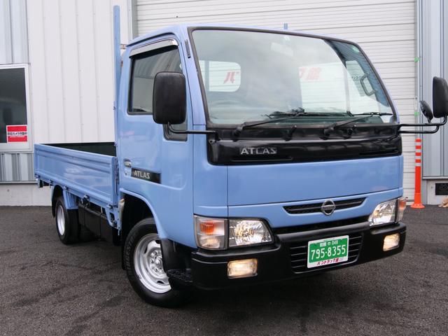 アトラストラック 日産 ４ナンバー小型貨物車 ｍｔ車普通免許 積載１ ５トン 平ボディ フルフラットロー低床ｗタイヤ ガソリン車タイベルレスエンジン ３人乗 ｎｏｘｐｍ法適合車 ワンオーナー物 日産ディーラー整備記録簿有の中古車詳細 中古車検索ならkurutown