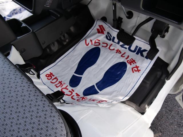 KC 幌付 パネルバン 全高239cm 4WD 切替スイッチ オートマ 鍵付き観音扉 荷室高175cm 荷室長さ200cm 長尺物積載可 対角線長さ300cm 軽貨物車 軽トラック 禁煙 純正 フロアマット(27枚目)