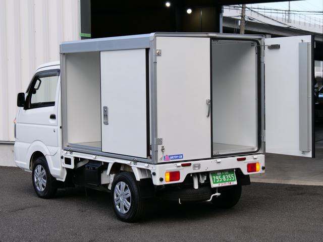 キャリイトラック スズキ 軽貨物車保冷車パネル箱軽トラック 両側スライドドア保冷バン リア観音扉 リア観音扉解除可能９０ ストッパー付 ディスプレイオーディオｂｌｕｅｔｏｏｔｈハンズフリー電話 バックカメラ付 軽オートマの中古車詳細 中古車検索ならkurutown