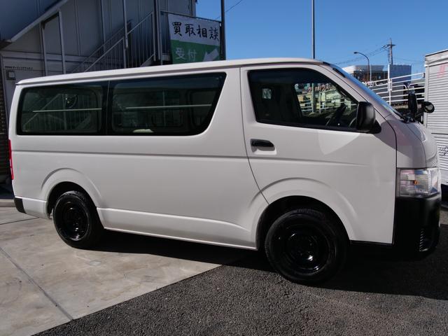 ハイエースバン ロングＤＸ　４ドア　荷室長さ３００ｃｍ助手席前倒し長さ３８５ｃｍ荷室床ビニール床フック６カ所あり　３人乗　禁煙者東京都内ワンオーナー車　全記録簿有すべてトヨタディーラー点検整備　ＴＳＳプリクラ車線逸脱警報（37枚目）