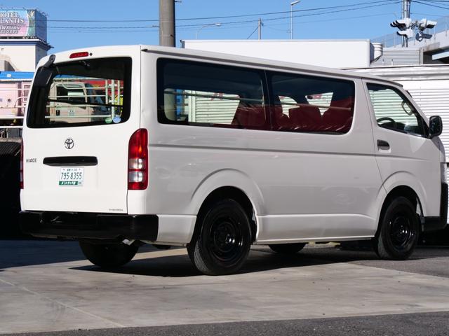 ハイエースバン ロングＤＸ　４ドア　荷室長さ３００ｃｍ助手席前倒し長さ３８５ｃｍ荷室床ビニール床フック６カ所あり　３人乗　禁煙者東京都内ワンオーナー車　全記録簿有すべてトヨタディーラー点検整備　ＴＳＳプリクラ車線逸脱警報（38枚目）