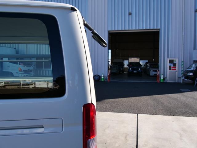 ハイエースバン ロングＤＸ　４ドア　荷室長さ３００ｃｍ助手席前倒し長さ３８５ｃｍ荷室床ビニール床フック６カ所あり　３人乗　禁煙者東京都内ワンオーナー車　全記録簿有すべてトヨタディーラー点検整備　ＴＳＳプリクラ車線逸脱警報（42枚目）