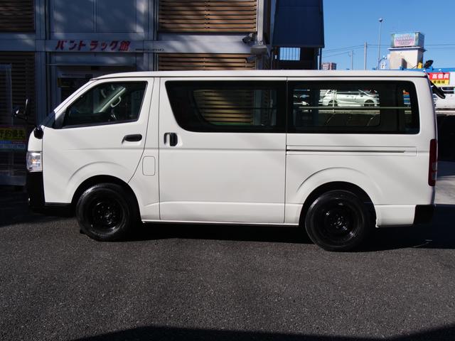 ハイエースバン ロングＤＸ　４ドア　荷室長さ３００ｃｍ助手席前倒し長さ３８５ｃｍ荷室床ビニール床フック６カ所あり　３人乗　禁煙者東京都内ワンオーナー車　全記録簿有すべてトヨタディーラー点検整備　ＴＳＳプリクラ車線逸脱警報（48枚目）