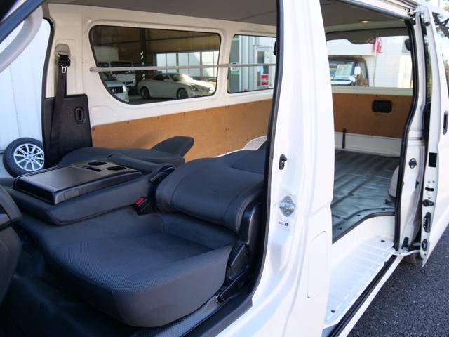 ハイエースバン ロングＤＸ　４ドア　荷室長さ３００ｃｍ助手席前倒し長さ３８５ｃｍ荷室床ビニール床フック６カ所あり　３人乗　禁煙者東京都内ワンオーナー車　全記録簿有すべてトヨタディーラー点検整備　ＴＳＳプリクラ車線逸脱警報（79枚目）