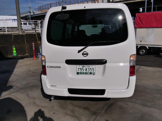 キャラバン ロングＤＸ　５ドア両側スライドドア　ＡＴ６人乗　可倒式リアシートあり　ナビＥＴＣ付Ｂｌｕｅｔｏｏｔｈ　オーディオ　ハンズフリー電話機能　　タイミングベルト無しガソリンエンジン　助手席前倒し時長尺荷物長さ３７５ｃｍ（24枚目）