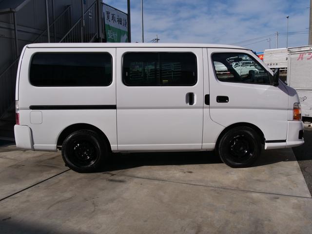 キャラバン ロングＤＸ　５ドア両側スライドドア　ＡＴ６人乗　可倒式リアシートあり　ナビＥＴＣ付Ｂｌｕｅｔｏｏｔｈ　オーディオ　ハンズフリー電話機能　　タイミングベルト無しガソリンエンジン　助手席前倒し時長尺荷物長さ３７５ｃｍ（28枚目）