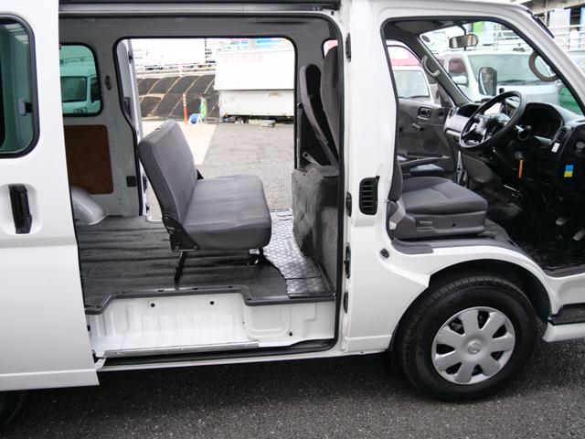 キャラバン ロングＤＸ　５ドア両側スライドドア　ＡＴ６人乗　可倒式リアシートあり　ナビＥＴＣ付Ｂｌｕｅｔｏｏｔｈ　オーディオ　ハンズフリー電話機能　　タイミングベルト無しガソリンエンジン　助手席前倒し時長尺荷物長さ３７５ｃｍ（56枚目）