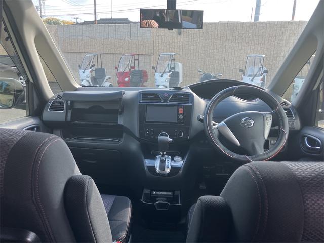 セレナ ハイウェイスター　Ｓ－ハイブリッド　両側電動パワースラドア　ＥＴＣ　ナビ　オートクルーズコントロール　両側電動スライドドア　スマートキー　電動格納ミラー　３列シート　ＣＶＴ　アルミホイール　ミュージックプレイヤー接続可　盗難防止システム　衝突安全ボディ　ＡＢＳ（2枚目）