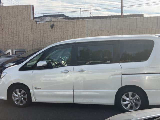 セレナ ハイウェイスター　Ｓ－ハイブリッド　両側電動パワースラドア　ＥＴＣ　ナビ　オートクルーズコントロール　両側電動スライドドア　スマートキー　電動格納ミラー　３列シート　ＣＶＴ　アルミホイール　ミュージックプレイヤー接続可　盗難防止システム　衝突安全ボディ　ＡＢＳ（18枚目）