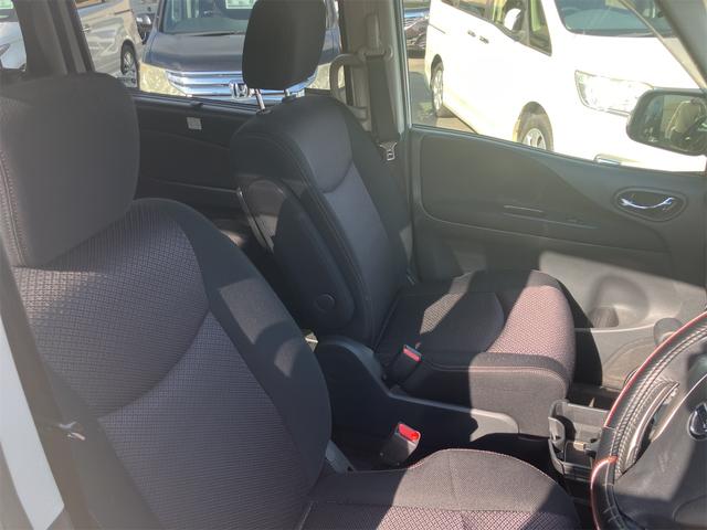 セレナ ハイウェイスター　Ｓ－ハイブリッド　両側電動パワースラドア　ＥＴＣ　ナビ　オートクルーズコントロール　両側電動スライドドア　スマートキー　電動格納ミラー　３列シート　ＣＶＴ　アルミホイール　ミュージックプレイヤー接続可　盗難防止システム　衝突安全ボディ　ＡＢＳ（22枚目）