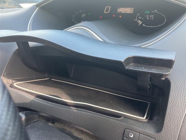 セレナ ハイウェイスター　Ｓ－ハイブリッド　両側電動パワースラドア　ＥＴＣ　ナビ　オートクルーズコントロール　両側電動スライドドア　スマートキー　電動格納ミラー　３列シート　ＣＶＴ　アルミホイール　ミュージックプレイヤー接続可　盗難防止システム　衝突安全ボディ　ＡＢＳ（25枚目）