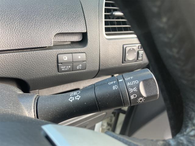 セレナ ハイウェイスター　Ｓ－ハイブリッド　両側電動パワースラドア　ＥＴＣ　ナビ　オートクルーズコントロール　両側電動スライドドア　スマートキー　電動格納ミラー　３列シート　ＣＶＴ　アルミホイール　ミュージックプレイヤー接続可　盗難防止システム　衝突安全ボディ　ＡＢＳ（27枚目）