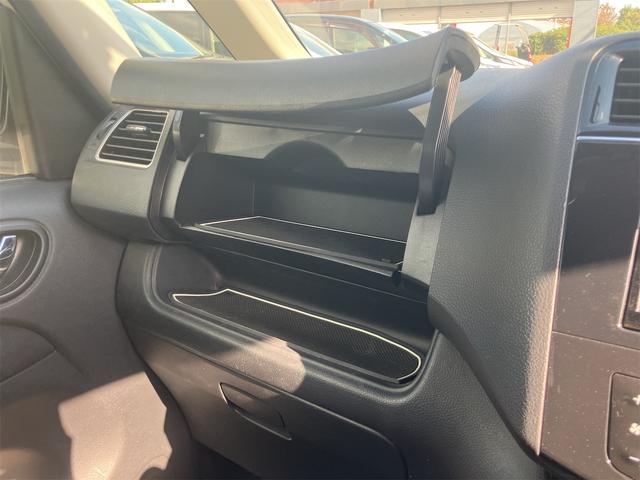 セレナ ハイウェイスター　Ｓ－ハイブリッド　両側電動パワースラドア　ＥＴＣ　ナビ　オートクルーズコントロール　両側電動スライドドア　スマートキー　電動格納ミラー　３列シート　ＣＶＴ　アルミホイール　ミュージックプレイヤー接続可　盗難防止システム　衝突安全ボディ　ＡＢＳ（35枚目）