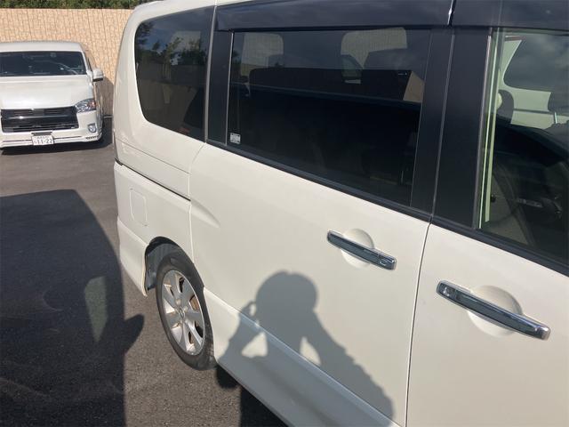 セレナ ハイウェイスター　Ｓ－ハイブリッド　両側電動パワースラドア　ＥＴＣ　ナビ　オートクルーズコントロール　両側電動スライドドア　スマートキー　電動格納ミラー　３列シート　ＣＶＴ　アルミホイール　ミュージックプレイヤー接続可　盗難防止システム　衝突安全ボディ　ＡＢＳ（37枚目）