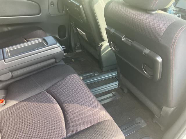 セレナ ハイウェイスター　Ｓ－ハイブリッド　両側電動パワースラドア　ＥＴＣ　ナビ　オートクルーズコントロール　両側電動スライドドア　スマートキー　電動格納ミラー　３列シート　ＣＶＴ　アルミホイール　ミュージックプレイヤー接続可　盗難防止システム　衝突安全ボディ　ＡＢＳ（40枚目）