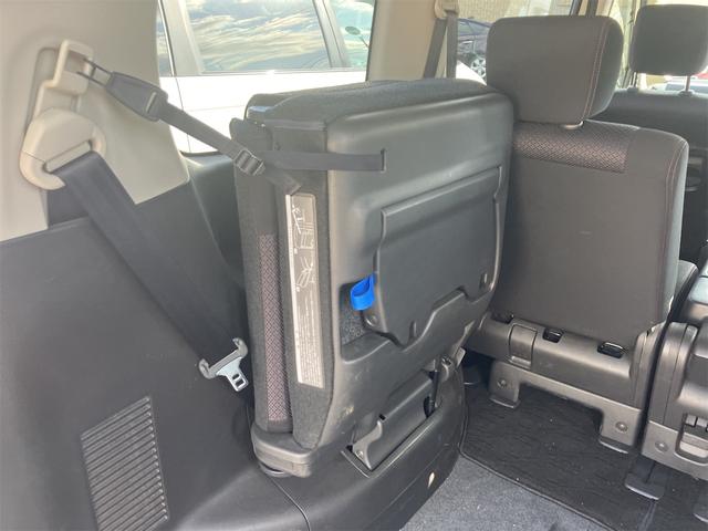 セレナ ハイウェイスター　Ｓ－ハイブリッド　両側電動パワースラドア　ＥＴＣ　ナビ　オートクルーズコントロール　両側電動スライドドア　スマートキー　電動格納ミラー　３列シート　ＣＶＴ　アルミホイール　ミュージックプレイヤー接続可　盗難防止システム　衝突安全ボディ　ＡＢＳ（44枚目）