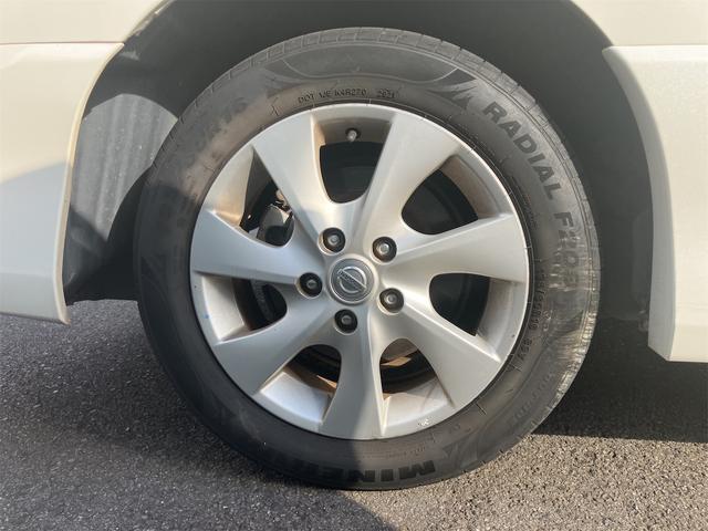 セレナ ハイウェイスター　Ｓ－ハイブリッド　両側電動パワースラドア　ＥＴＣ　ナビ　オートクルーズコントロール　両側電動スライドドア　スマートキー　電動格納ミラー　３列シート　ＣＶＴ　アルミホイール　ミュージックプレイヤー接続可　盗難防止システム　衝突安全ボディ　ＡＢＳ（50枚目）