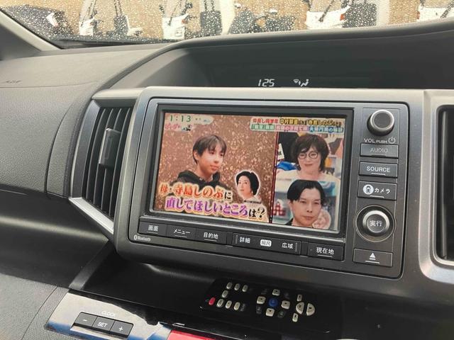 ステップワゴンスパーダ Ｚ　無限グリル　地デジナビテレビ　タイミングチェーン　カメラ　ＥＴＣ　全周囲カメラ　ナビ　ＴＶ　両側電動スライドドア　ＨＩＤ　スマートキー　アイドリングストップ　電動格納ミラー　後席モニター　ＣＶＴ　アルミホイール　ＣＤ　盗難防止システム　衝突安全ボディ　ＡＢＳ（5枚目）