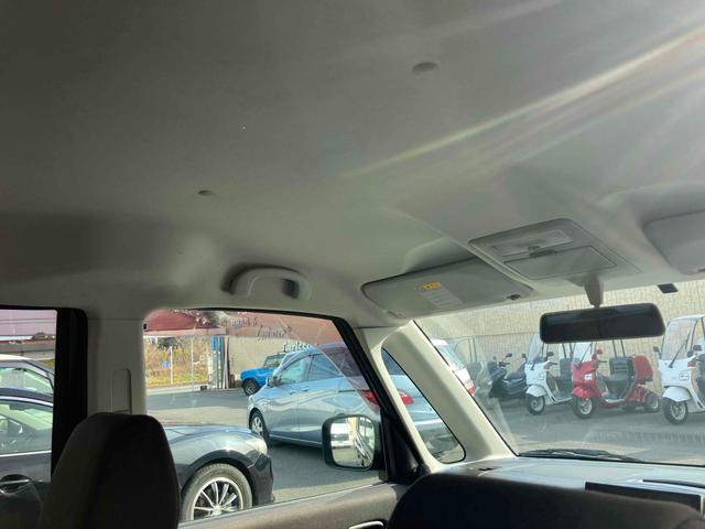 ソリオ Ｓ　アンドロイドモニター１０．３　両側パワースライドドア　バックカメラ　両側電動スライドドア　オートライト　ＨＩＤ　スマートキー　電動格納ミラー　ＣＶＴ　アルミホイール　盗難防止システム　衝突安全ボディ　ＡＢＳ　エアコン　パワーステアリング　パワーウィンドウ（31枚目）