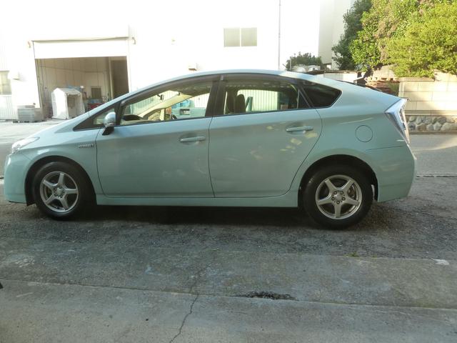 プリウス Ｓ　１オーナー　禁煙車　記録簿（5枚目）