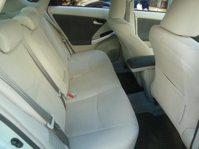 プリウス Ｓ　１オーナー　禁煙車　記録簿（18枚目）