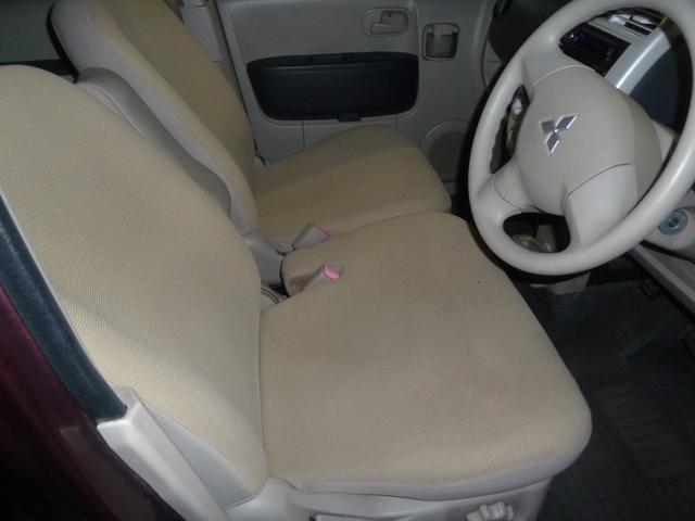 前席の状態です。荒れていませんよ