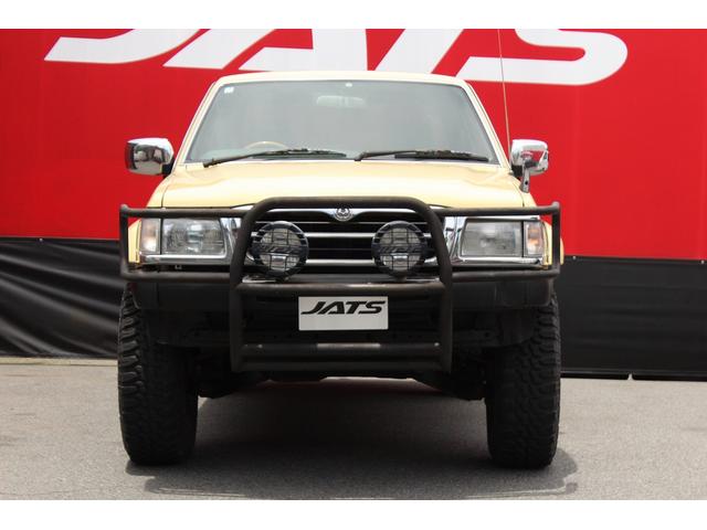 プロシード キャブプラス　４ＷＤ　ヒッチメンバー　全塗装済み　５人乗り　積載量５００ＫＧ　社外アルミホイール　社外タイヤ　社外ステアリング　社外オーディオ（23枚目）