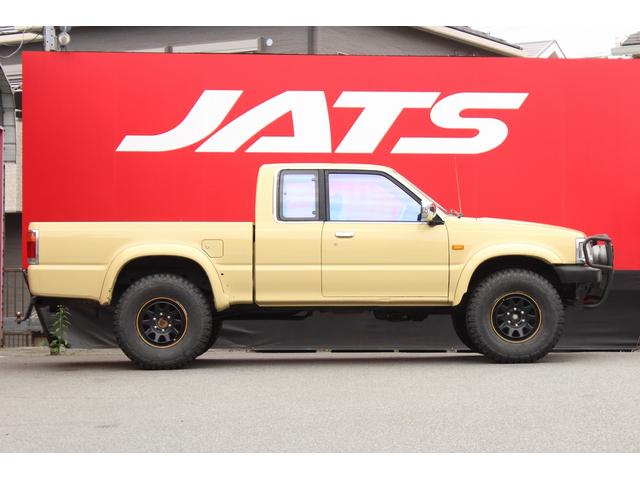 プロシード キャブプラス　４ＷＤ　ヒッチメンバー　全塗装済み　５人乗り　積載量５００ＫＧ　社外アルミホイール　社外タイヤ　社外ステアリング　社外オーディオ（25枚目）