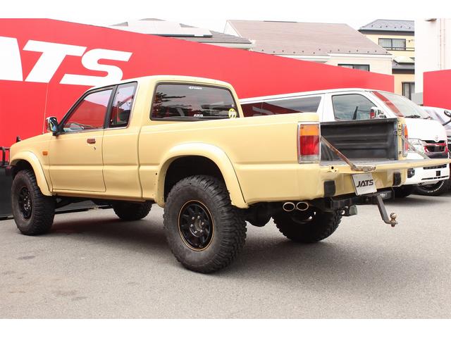 プロシード キャブプラス　４ＷＤ　ヒッチメンバー　全塗装済み　５人乗り　積載量５００ＫＧ　社外アルミホイール　社外タイヤ　社外ステアリング　社外オーディオ（30枚目）
