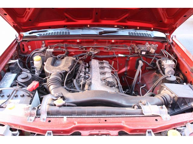 ダットサンピックアップ キングキャブ　ＡＸ　３人乗りベンチシート　シートカバー　トノカバー　デイトナメッキホイール　ＢＦグットリッチタイヤ　Ｃノッチ加工　社外ナビ　バックカメラ　ＥＴＣ（33枚目）