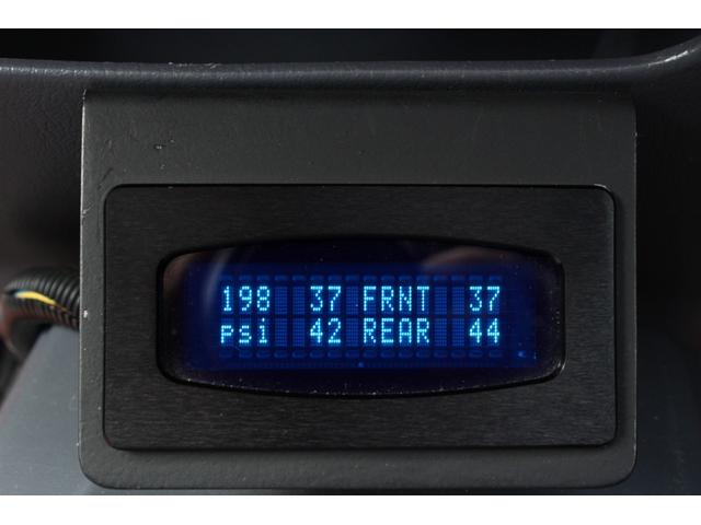 ハイラックススポーツピック エクストラキャブ　ジャッツエアサス装着　デイトナ＆ＢＦグッドリッチ　ワンピースウインドウ　リヤステップバンパー　エア開閉式トノカバー（16枚目）