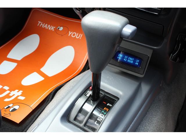 ハイラックススポーツピック エクストラキャブ　ジャッツエアサス装着　デイトナ＆ＢＦグッドリッチ　ワンピースウインドウ　リヤステップバンパー　エア開閉式トノカバー（21枚目）