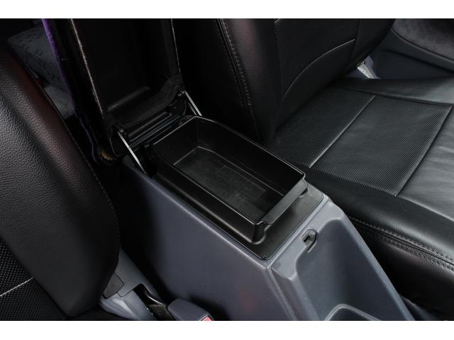 ハイラックススポーツピック エクストラキャブ　ローダウンブロック　デイトナブラックホイール　リアステップバンパー　社外グリル　社外オーディオ　ＥＴＣ　４速ＡＴ　積載量２５０キロ（22枚目）