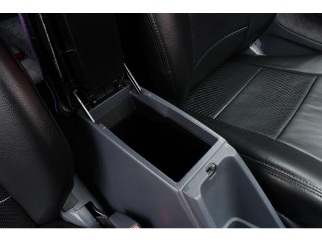 ハイラックススポーツピック エクストラキャブ　ローダウンブロック　デイトナブラックホイール　リアステップバンパー　社外グリル　社外オーディオ　ＥＴＣ　４速ＡＴ　積載量２５０キロ（23枚目）