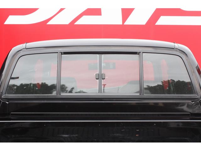 ハイラックススポーツピック エクストラキャブ　ローダウンブロック　デイトナブラックホイール　リアステップバンパー　社外グリル　社外オーディオ　ＥＴＣ　４速ＡＴ　積載量２５０キロ（39枚目）