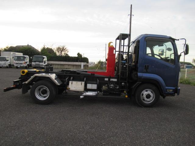 フォワード 脱着装置付コンテナ専用車アームロール7800cc(5枚目)