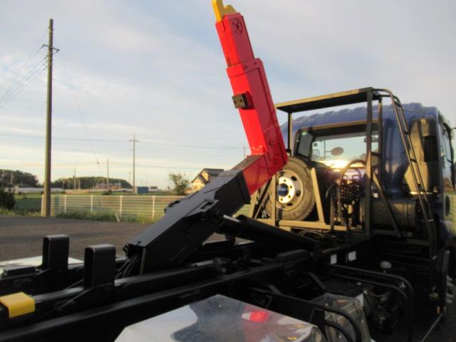 フォワード 脱着装置付コンテナ専用車アームロール7800cc(13枚目)