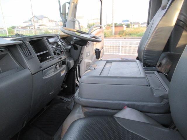 フォワード 脱着装置付コンテナ専用車アームロール7800cc(31枚目)