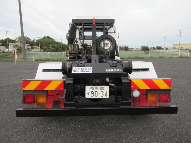 ファイター 　脱着装置付コンテナ専用車新明和製アームロール７５４０ｃｃ（6枚目）